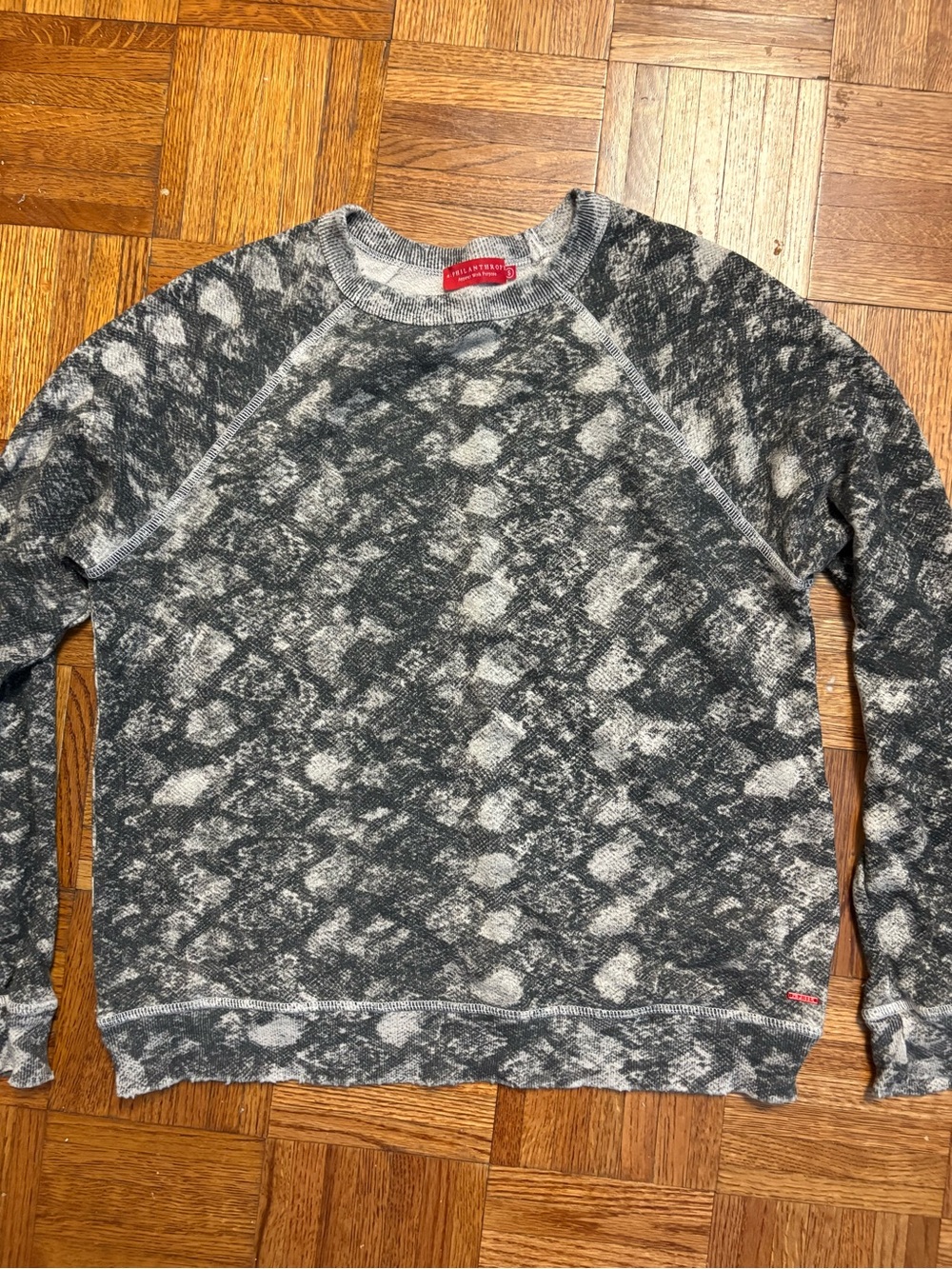 New N: PHILANTHROPY womens crewneck sweatshirt size small